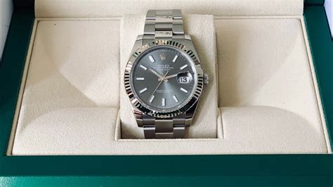 rolex watch date not changing at midnight|Rolex watch datejust.